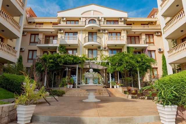 Cozy 1-Bedroom Apartment in Royal Bay