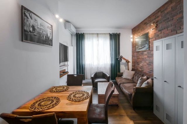 Cinématique - Designer 1BD on Solunska