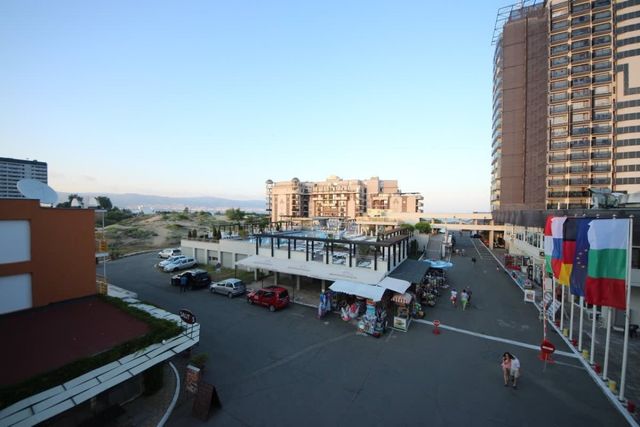 Cozy apartment in Dune Residence