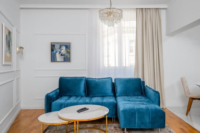 The Purely Placed 1BD Central Flat