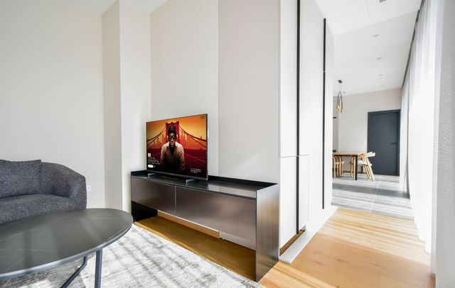 Hayashi Hotel - Glamourous 1BDR with a View