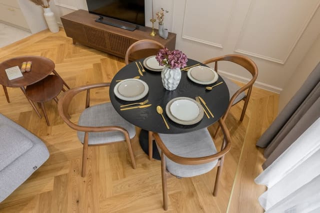 1BD Modern Serenity in Azur Delux Complex