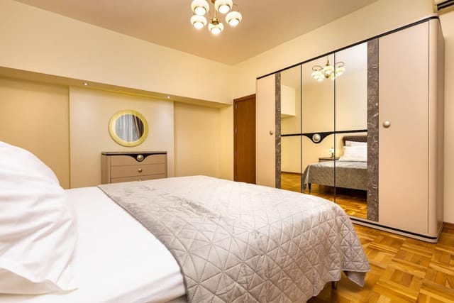 Bright Plovdiv Escape: Modern & Cozy 1BD Apartment