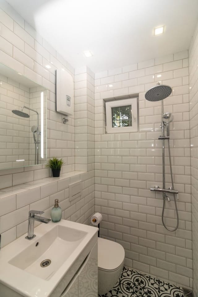 Charming City Gem with Central Location