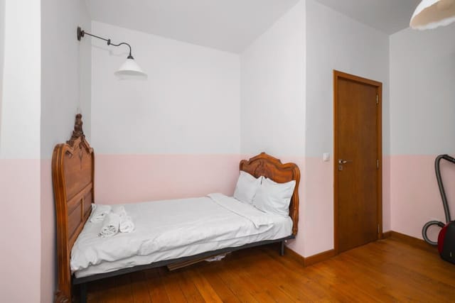 Central 3BD Flat | 2 min to Vitosha Blvd