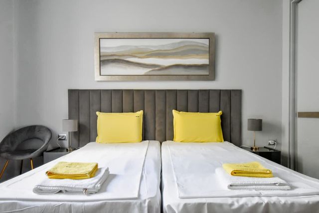 Designer 2BD Apt Near Alexander Nevski Cathedral