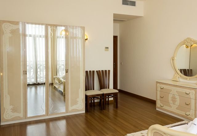Port Palace 2BD Flat  Amazing Sea View