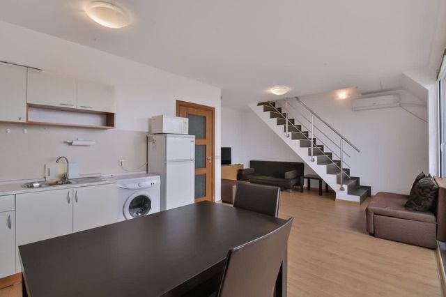 One-Bedroom Maisonette with Spacious Terrace