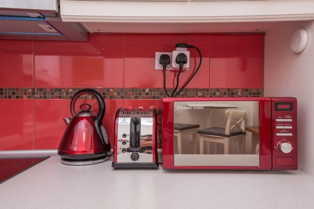 Designer, Business, Central, 1BDR Apartment