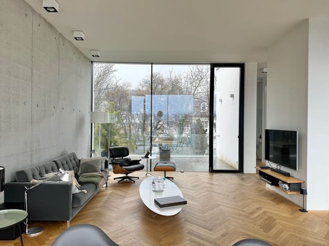 Location 283 - Photo 2