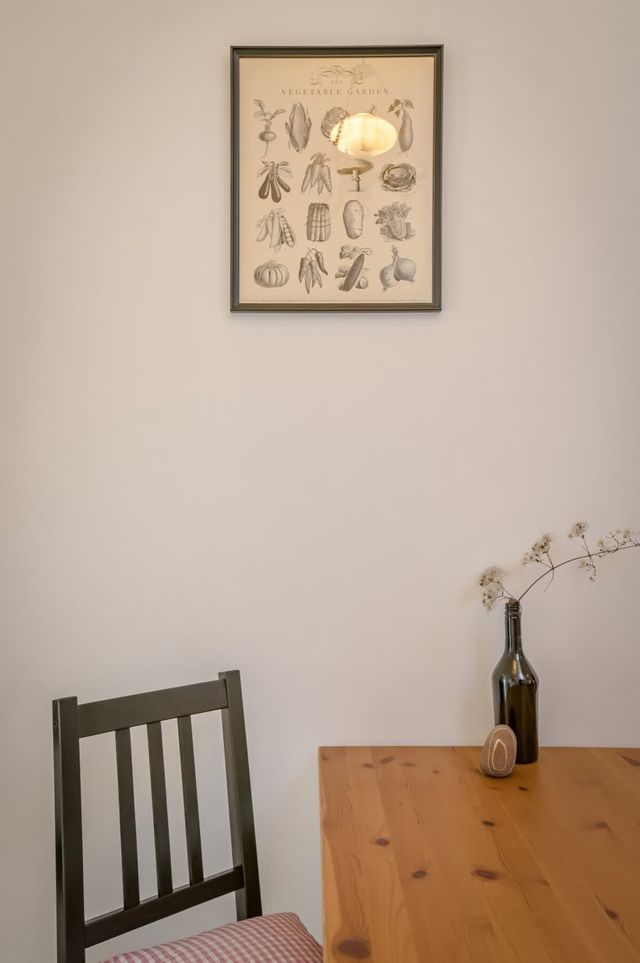 The Simple Place ~ Close to Slaveykov Square