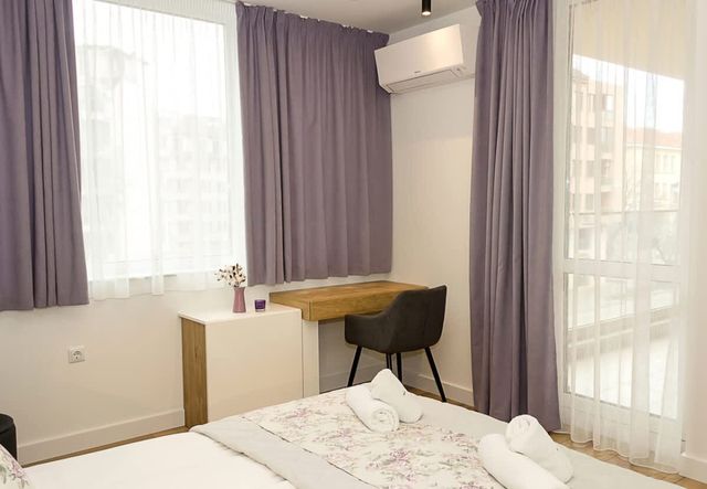 Modern Seaside Retreat 1BD Apartments