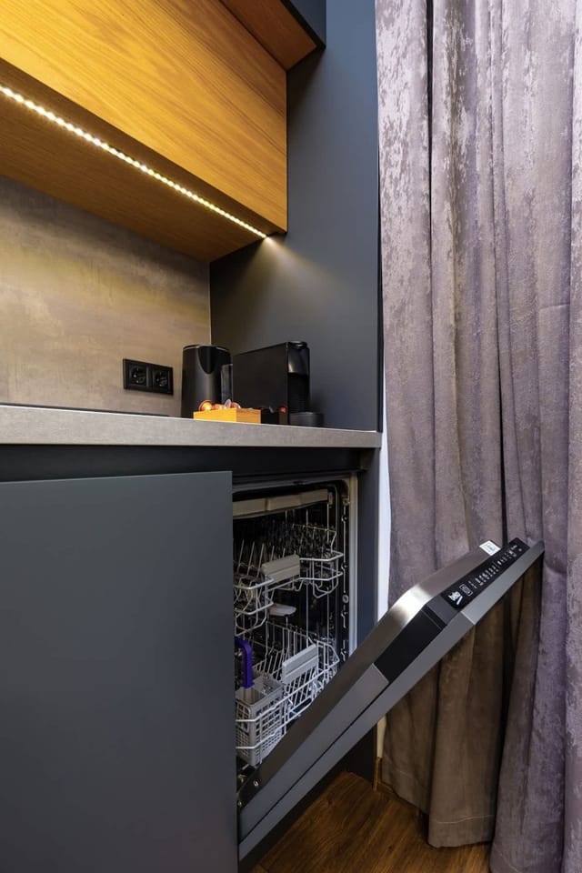 Happy People Plovdiv - Grey 1-BD Apartment