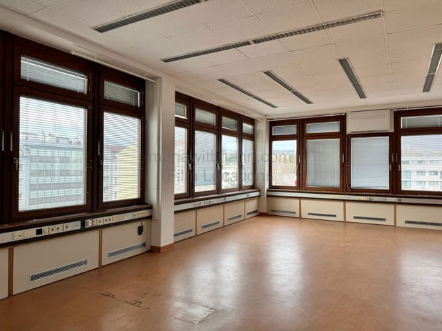 Location 370 - Photo 4