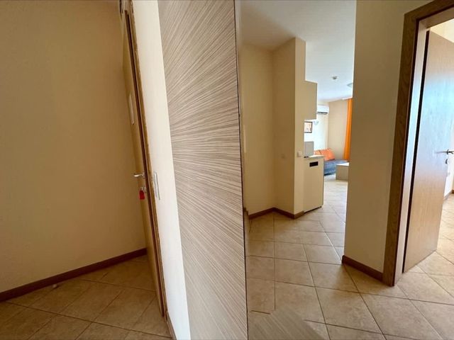 Suite apartment with balcony in Royal Sun