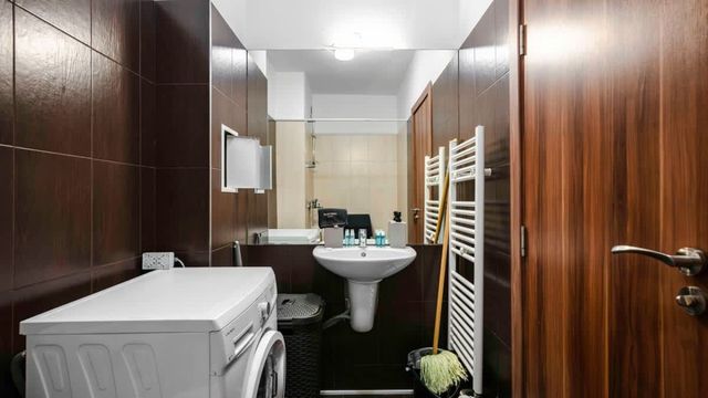 Terra Vibes 1BD Flat with Fast Wi-Fi & Balcony