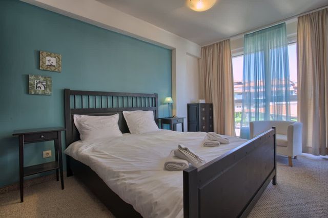 Bansko Royal Towers - 2BD Flat + Parking - Photo 2