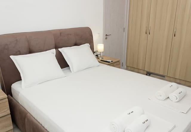 Modern Haven in Varna : Retreat with Chic Ambiance - Photo 2