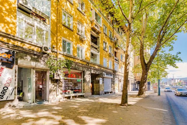 Bright Plovdiv Escape: Modern & Cozy 1BD Apartment