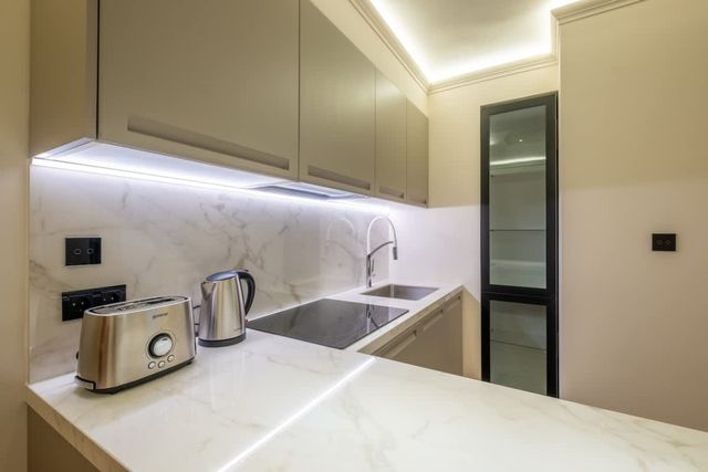 SOFapart Boutique Apt with 3 BDR + 2 BTH & Parking