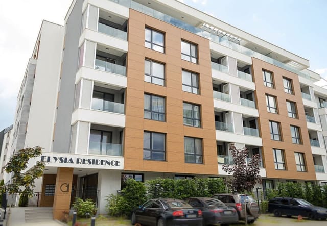 Chic 1BD Flat in St Constantine & Helena Complex