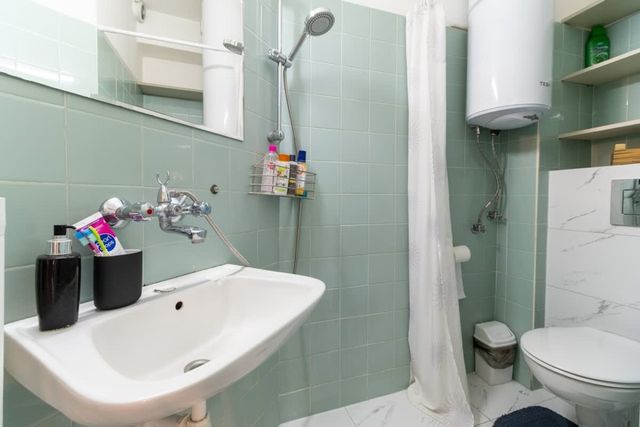 Chic Urban Getaway in City Center