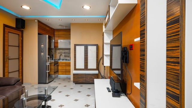 Central 1BD Apartment Next to Women's Market