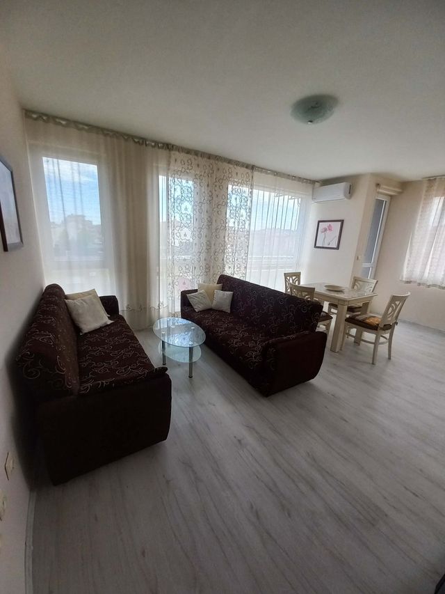 Sunny and Spacious Apartment - Quiet Area in Nesebar