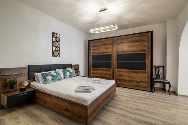 Black Sea Spacious 3BR Apartment