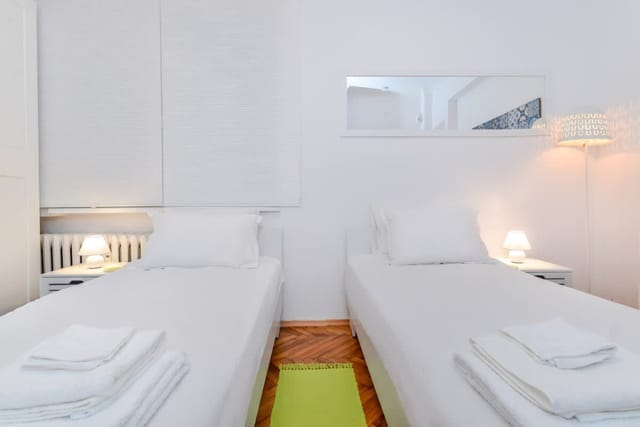 The Charming Home | 1-Bedroom TOP Central Flat