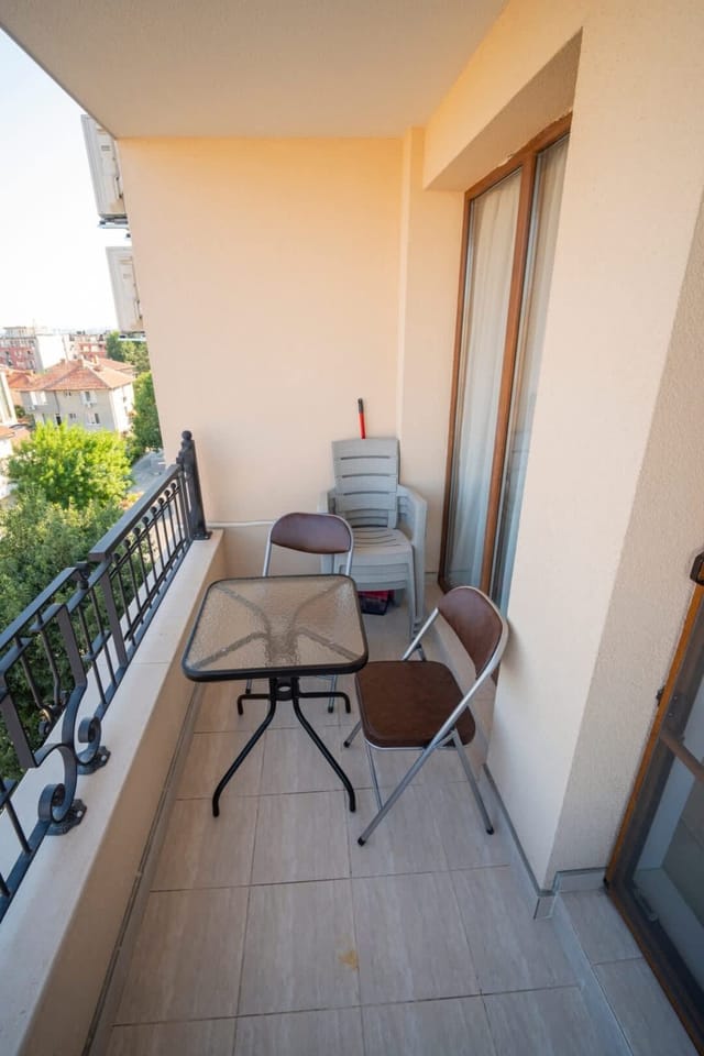 Modern Seaview Central Apartment in Sarafovo