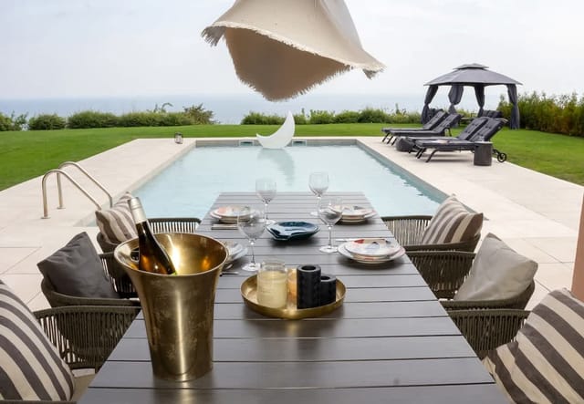 Luxury 4-bedroom Villa in Black Sea Rama Resort