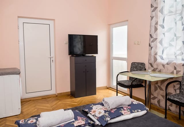 Two Bedroom Retreat I Near Municipality Varna