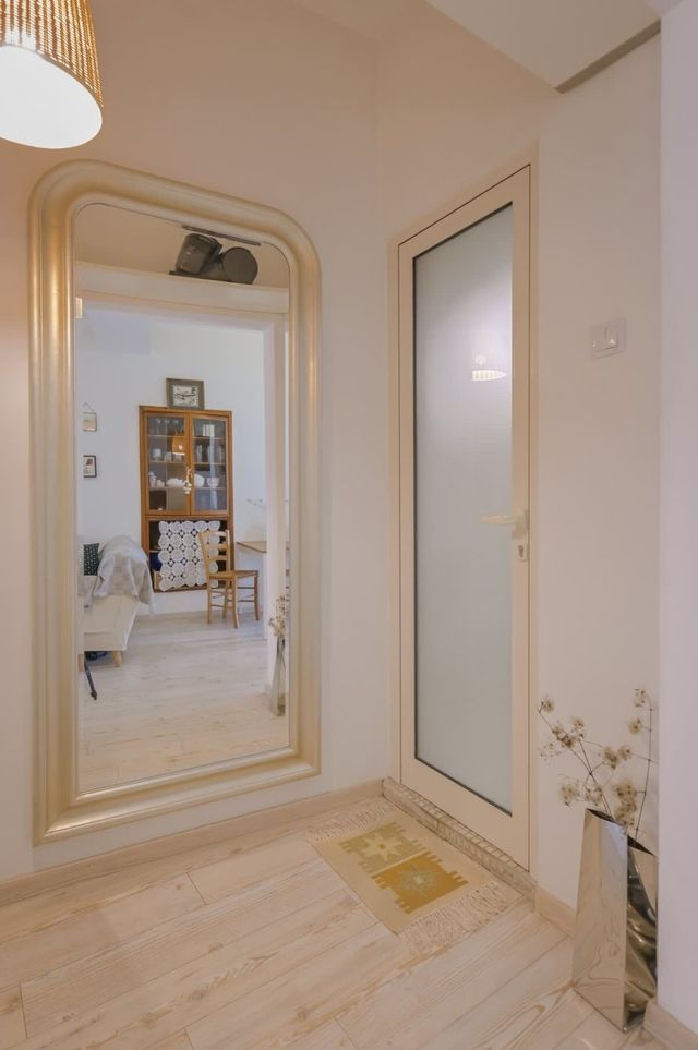 The Simple Place ~ Close to Slaveykov Square