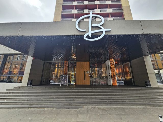 Luxuriously Romantic Restaurant in the Heart of Sofia