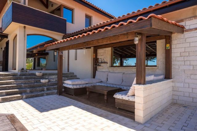 Villa Cook - Sea View / Heated Pool 10ppl@Balchik