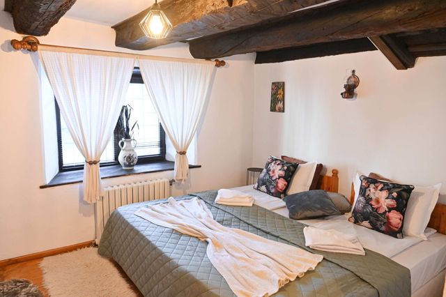 4 BDR House Monument of Culture &amp; Architecture - Photo 2