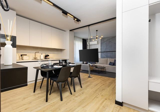 Modern 1BDR Apartment in a New Building