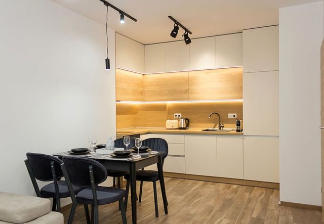 Flat In Azur Premium in St Constantine and Helena - Photo 4