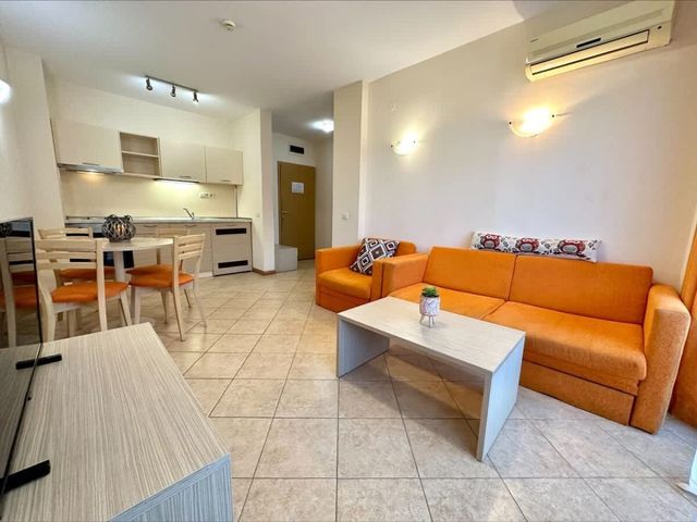 Cozy apartment with balcony in Royal Sun