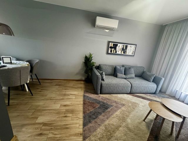 1BD Apartment next to the Sea Garden