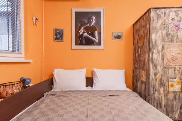 Vintage Spot - Colorful One-Bedroom Apartment - Photo 3