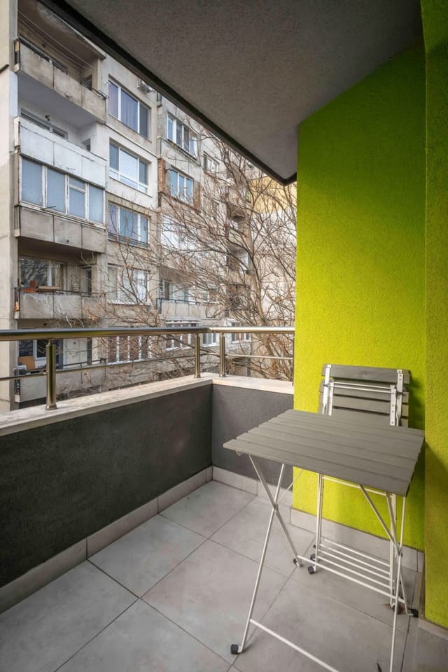 Brick Haven: Contemporary Urban Living Redefined