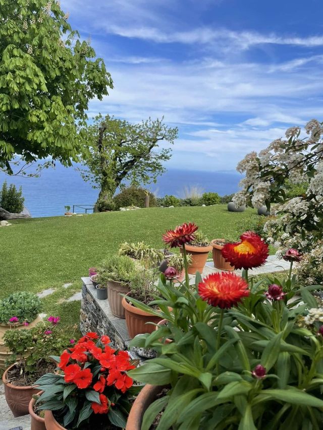 Small Luxury Hotel like an old Traditional house in Pelion with amazing garden and breathteking sea view to the agean. - Photo 2
