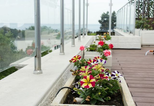 Under the Stars - Lux. Penthouse w/ POOL + Terrace