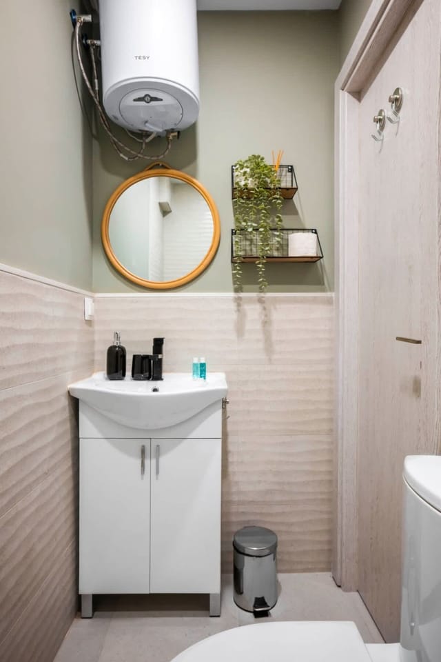 Tom Thumb & Thumbelina - 2 Private Rooms in Center