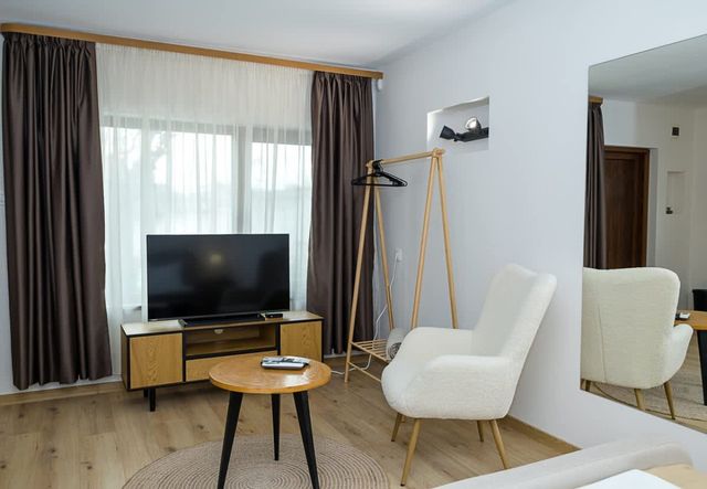 Private Villa with 5BD, Pool & Stunning Sea Views