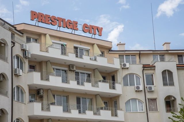Prestige City 1BD Apt with POOL near Cacao Beach