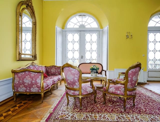 Castle of Burgscheidungen is a combination of baroque and renaissance styles