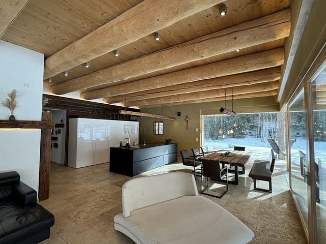 Location 268 - Photo 4